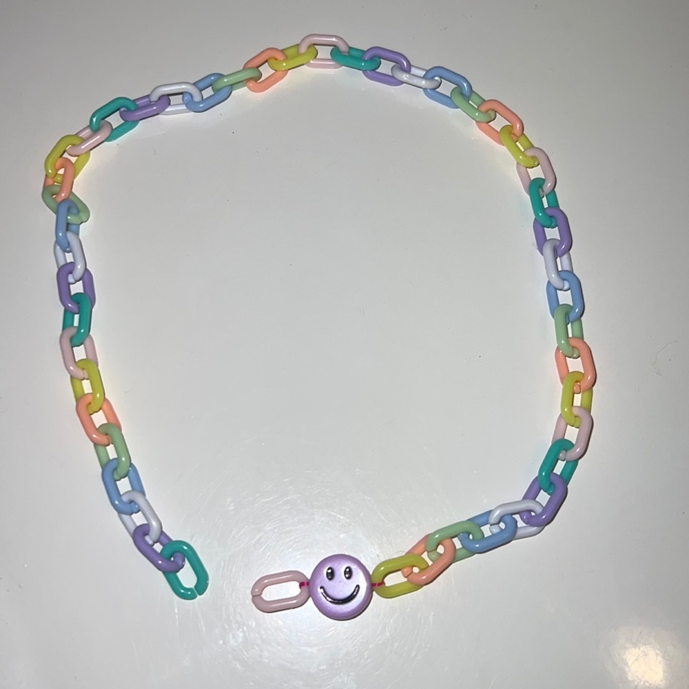 Chain Link Color Block Necklace - Picture 4 of 4